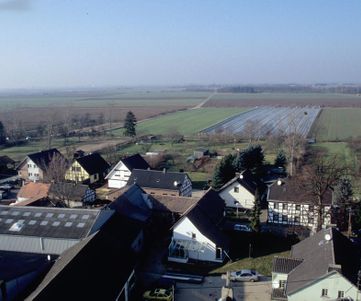 2005 127A02 Ansicht aus Kircht., Klein Ollheim, Häuser, (Copy)
